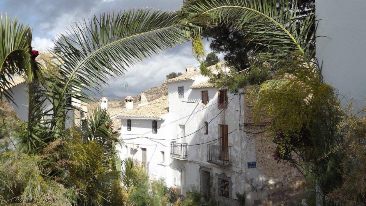 Casa En La Plaza, Hinojares - Ideal For Exploring The Area ภายนอก รูปภาพ