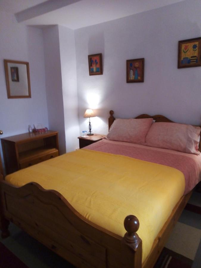 Casa En La Plaza, Hinojares - Ideal For Exploring The Area ภายนอก รูปภาพ
