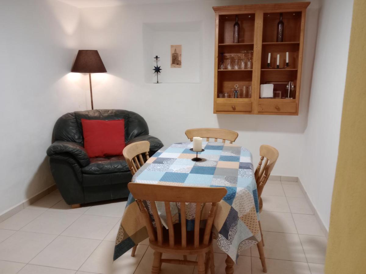Casa En La Plaza, Hinojares - Ideal For Exploring The Area ภายนอก รูปภาพ